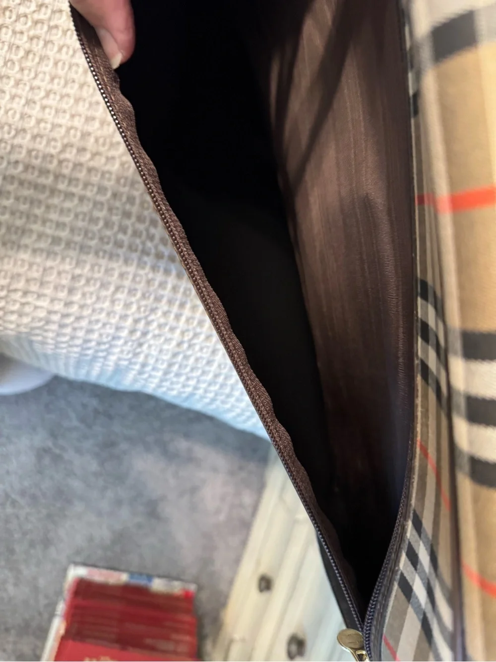 Burberry Novacheck  Men’s Travel Bag in Beige Plaid